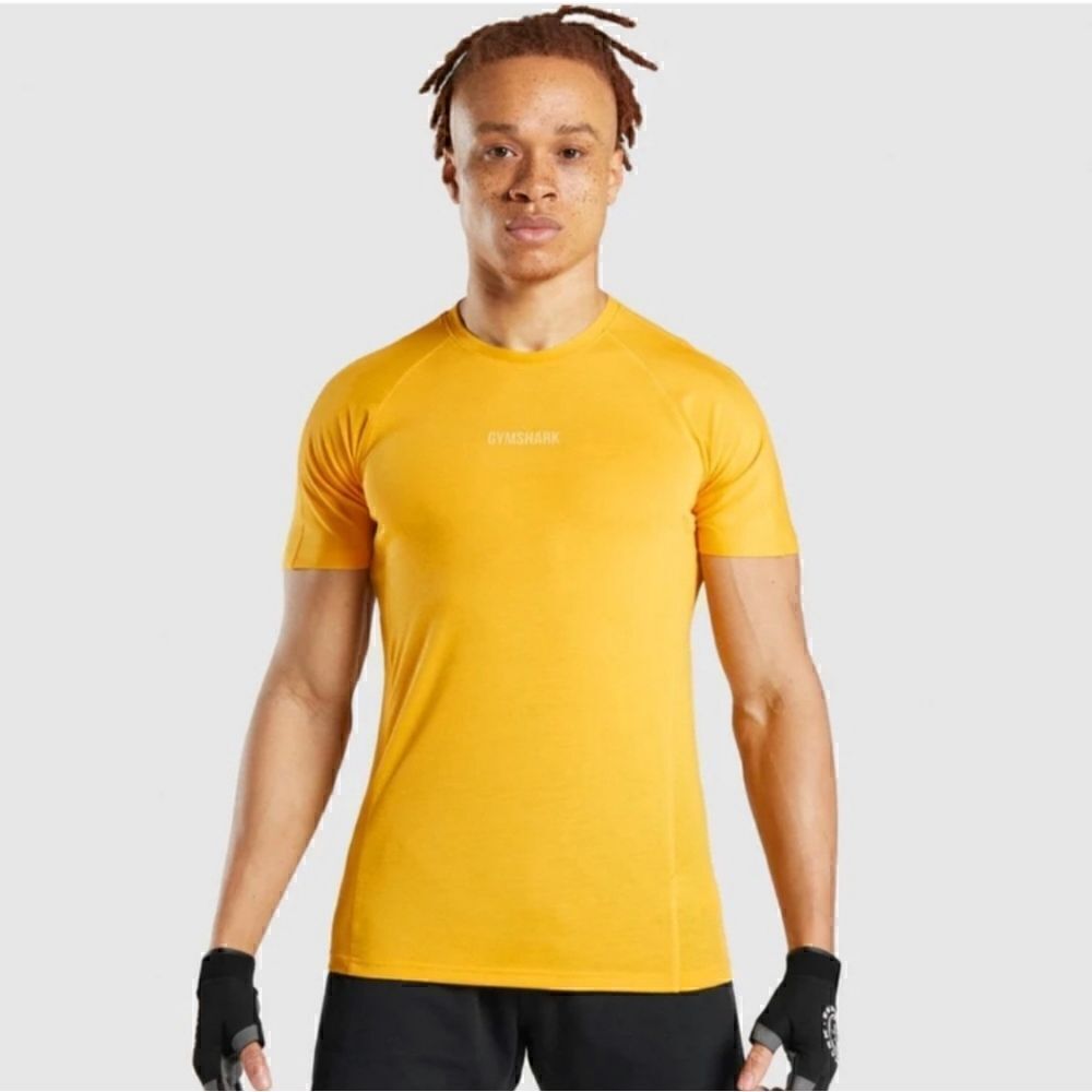 Gymshark Chalk T-Shirt for Men in Yellow Size Small